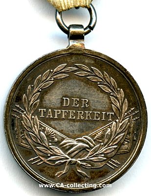 Foto 2 : SILBERNE TAPFERKEITSMEDAILLE 2. KLASSE Kaiser Franz...