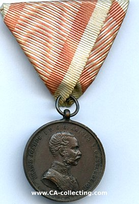 BRONZENE TAPFERKEITSMEDAILLE Kaiser Franz Joseph I. 31mm...