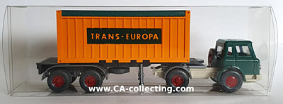 WIKING 526 - INTERNATIONAL HARVESTER CONTAINER-SATTELZUG...