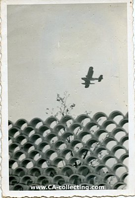 SCHNAPSCHUSS-PHOTO 9x6cm: Wasserflugzeug in der Luft.