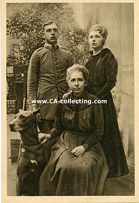 PHOTO-POSTKARTE 'Familie Immelmann - Die Mutter und...