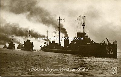 PHOTO-POSTKARTE 'Hochsee Torpedoboote in Fahrt'. 3277...