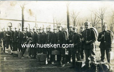 PHOTO 9x13cm: 'Fertig zum Ausrücken' - Gruppe...