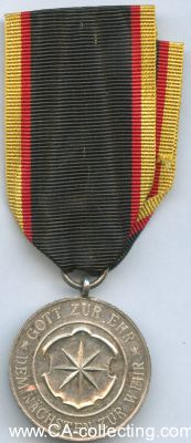 FEUERWEHR-ERINNERUNGSMEDAILLE 1927. 990 Silber. 33,4mm am...