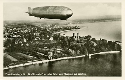 PHOTO-POSTKARTE 'Friedrichshafen a.B. 'Graf Zeppelin' in...