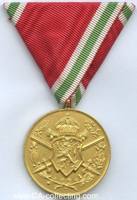 KRIEGS-ERINNERUNGSMEDAILLE 1915-1918 MIT SCHWERTERN....